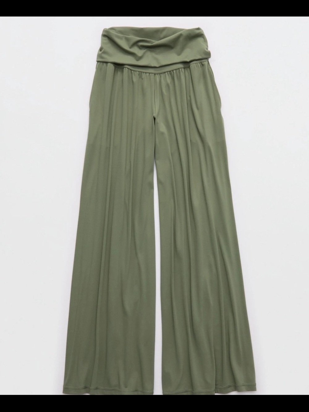❤️OFFLINE By Aerie Real Me
Foldover Super Wide Leg Pant - Picture 5 of 7